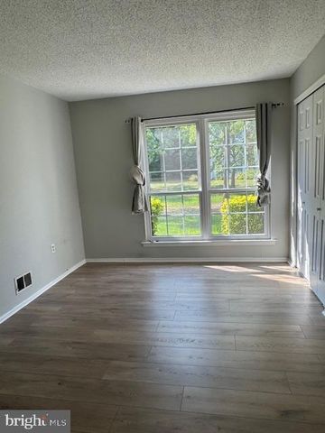 27 MENDREY CT, Trenton, NJ 08648
