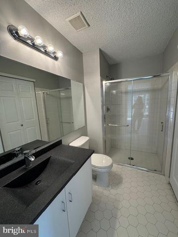 27 MENDREY CT, Trenton, NJ 08648