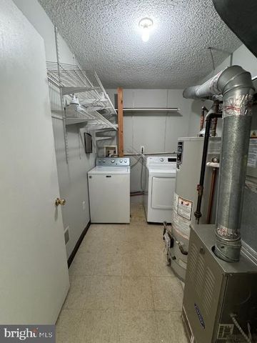 27 MENDREY CT, Trenton, NJ 08648