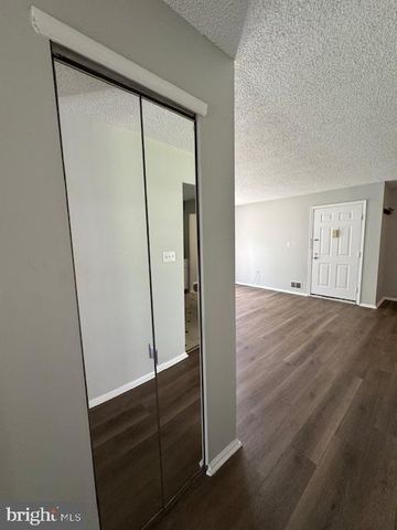 27 MENDREY CT, Trenton, NJ 08648