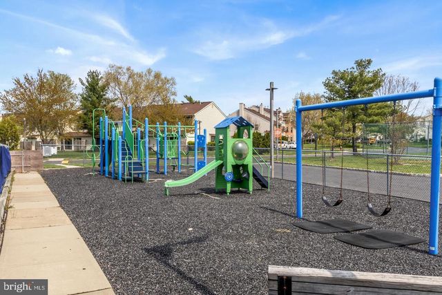 27 MENDREY CT, Trenton, NJ 08648