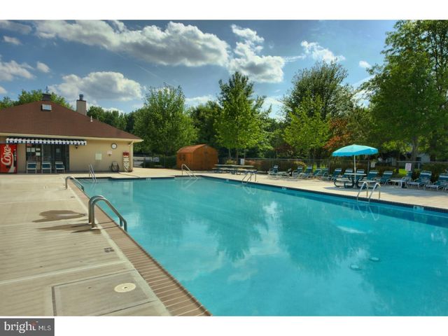 27 MENDREY CT, Trenton, NJ 08648