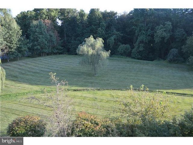 27 MENDREY CT, Trenton, NJ 08648