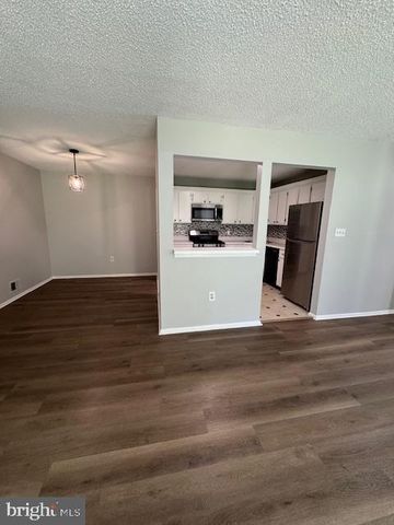27 MENDREY CT, Trenton, NJ 08648