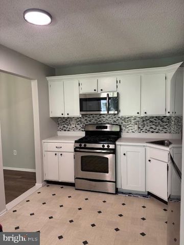 27 MENDREY CT, Trenton, NJ 08648