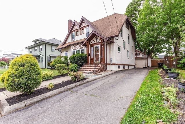 26 W Elm Ter, Brockton, MA 02301