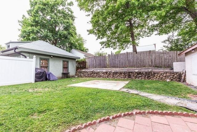 26 W Elm Ter, Brockton, MA 02301