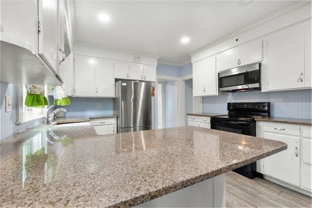 26 W Elm Ter, Brockton, MA 02301