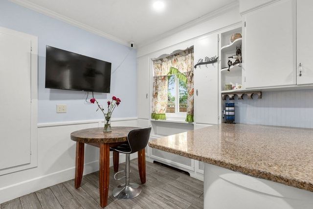 26 W Elm Ter, Brockton, MA 02301