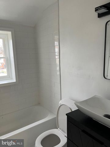 79 ELMIRA ST SW, Washington, DC 20032