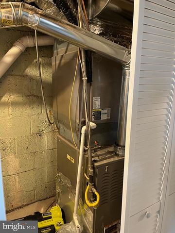 79 ELMIRA ST SW, Washington, DC 20032