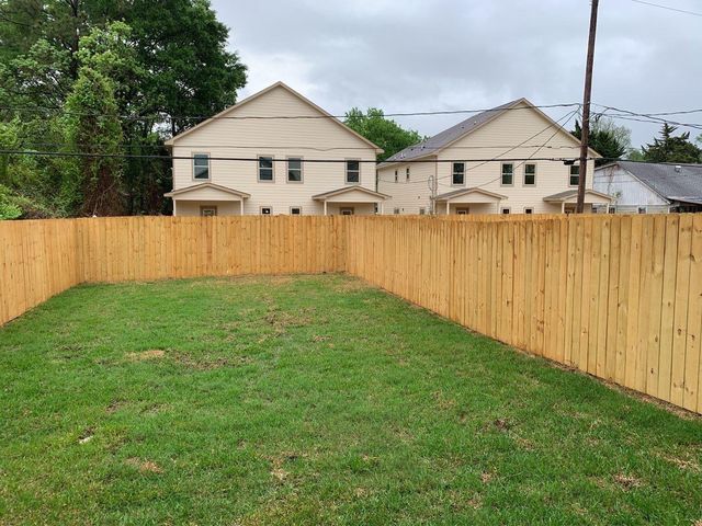 9026 Everglade B, Houston, TX 77078