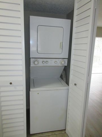 4065 NW 114th Avenue, Coral Springs, FL 33065