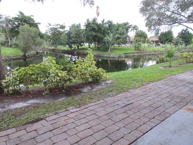 4065 NW 114th Avenue, Coral Springs, FL 33065
