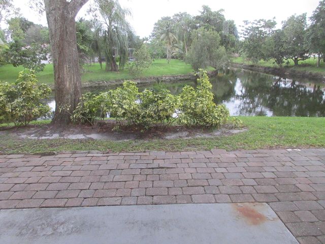 4065 NW 114th Avenue, Coral Springs, FL 33065