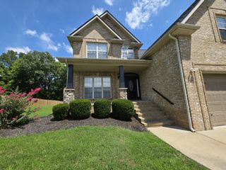 833 E Accipiter Cir, Clarksville, TN 37043