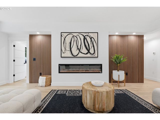 10000 Sw 25TH Ave, Portland, OR 97219