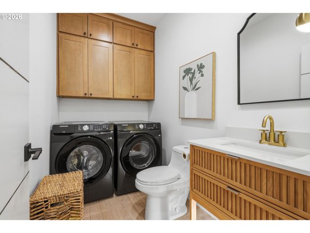 10000 Sw 25TH Ave, Portland, OR 97219