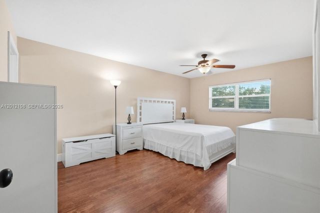 8826 W Mcnab Rd 304, Tamarac, FL 33321