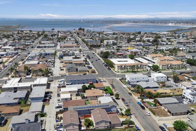 830 834 11th St, Imperial Beach, CA 91932