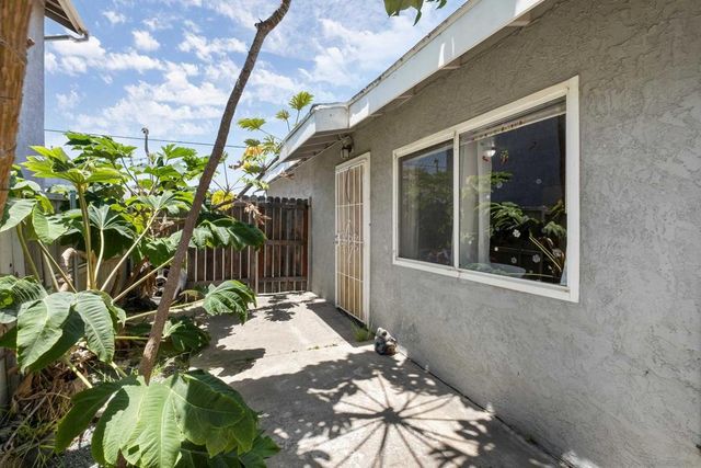830 834 11th St, Imperial Beach, CA 91932