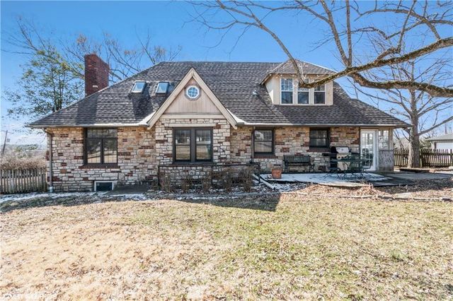 609 E 92nd Terrace, Kansas City, MO 64131