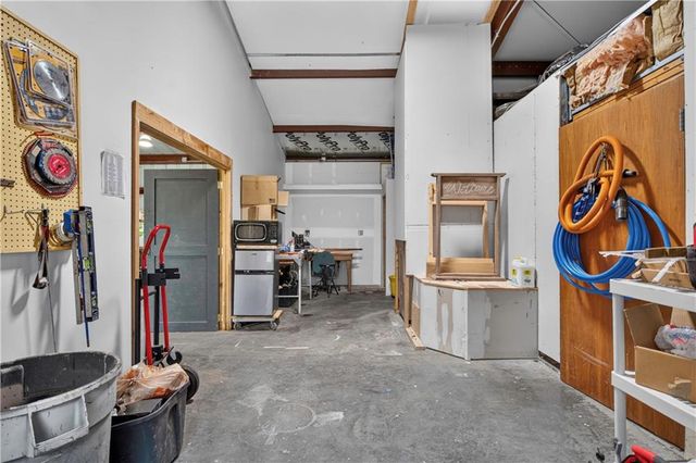 609 E 92nd Terrace, Kansas City, MO 64131
