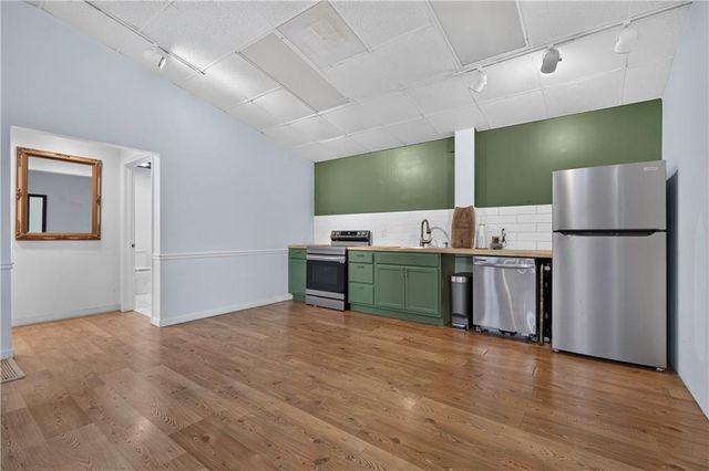 609 E 92nd Terrace, Kansas City, MO 64131
