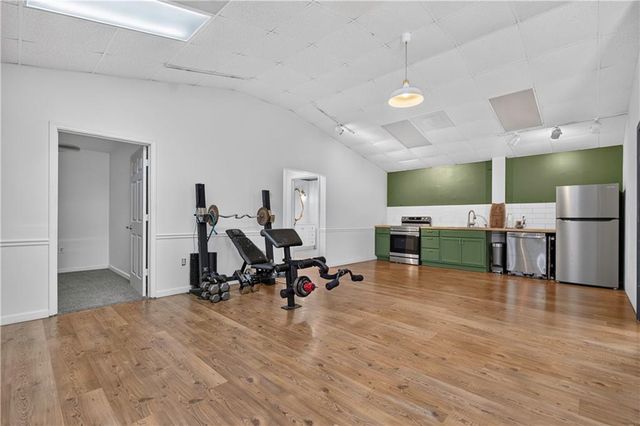 609 E 92nd Terrace, Kansas City, MO 64131