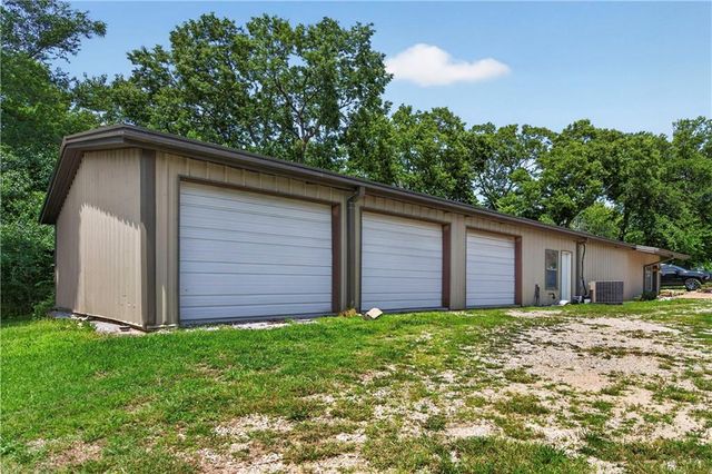 609 E 92nd Terrace, Kansas City, MO 64131