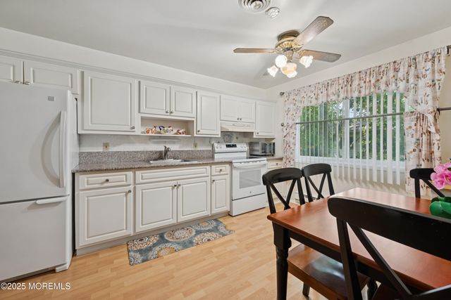 4 Minnesota Avenue, Whiting, NJ 08759