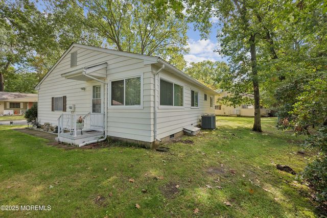 4 Minnesota Avenue, Whiting, NJ 08759