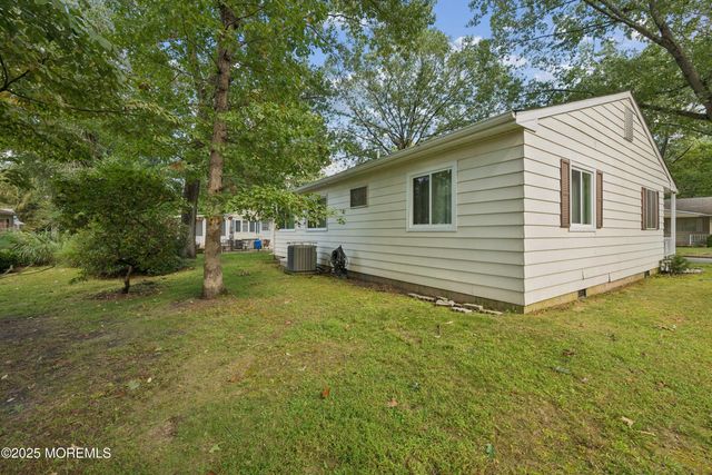 4 Minnesota Avenue, Whiting, NJ 08759