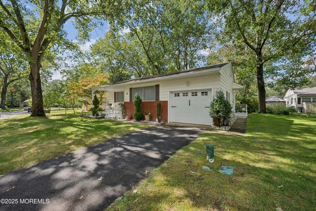 4 Minnesota Avenue, Whiting, NJ 08759