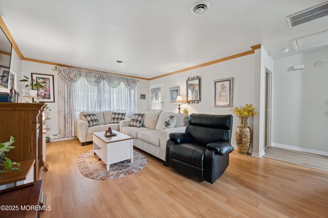 4 Minnesota Avenue, Whiting, NJ 08759