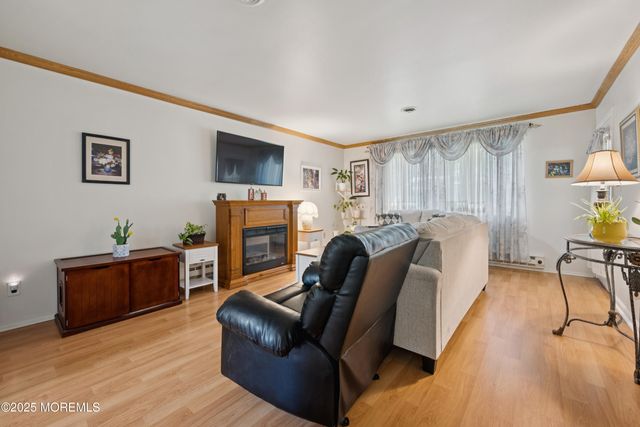 4 Minnesota Avenue, Whiting, NJ 08759