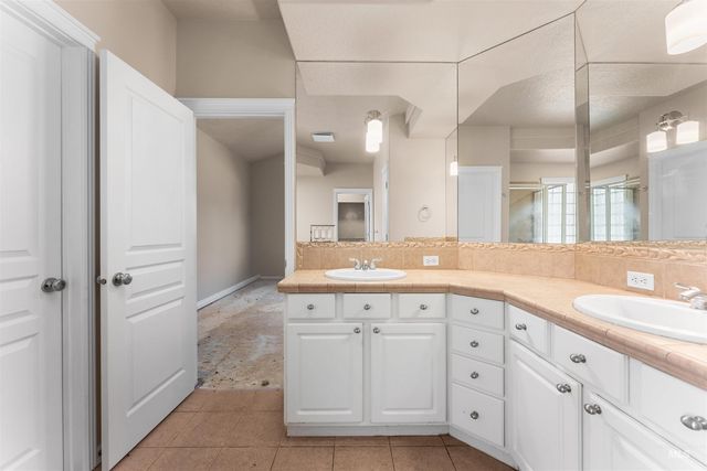 1428 S Island Glenn Way, Eagle, ID 83616