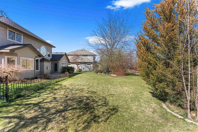 1428 S Island Glenn Way, Eagle, ID 83616