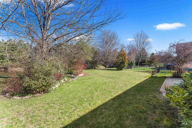 1428 S Island Glenn Way, Eagle, ID 83616