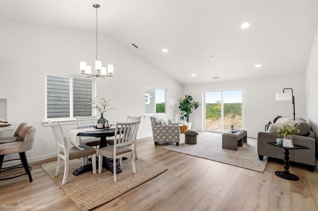 313 Apple Tree Ct, Cheney, WA 99004