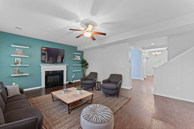 2207 Ambergate Dr, Murfreesboro, TN 37127