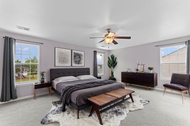 2207 Ambergate Dr, Murfreesboro, TN 37127