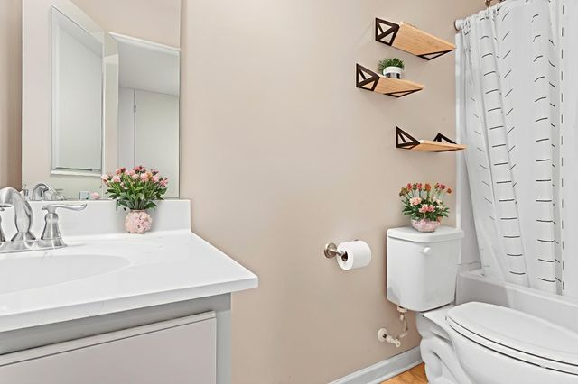 2207 Ambergate Dr, Murfreesboro, TN 37127