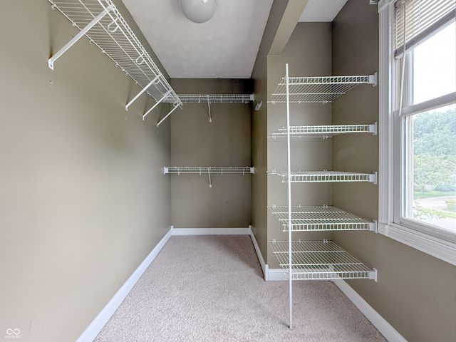 2137 Shiloh Drive, Columbus, IN 47203
