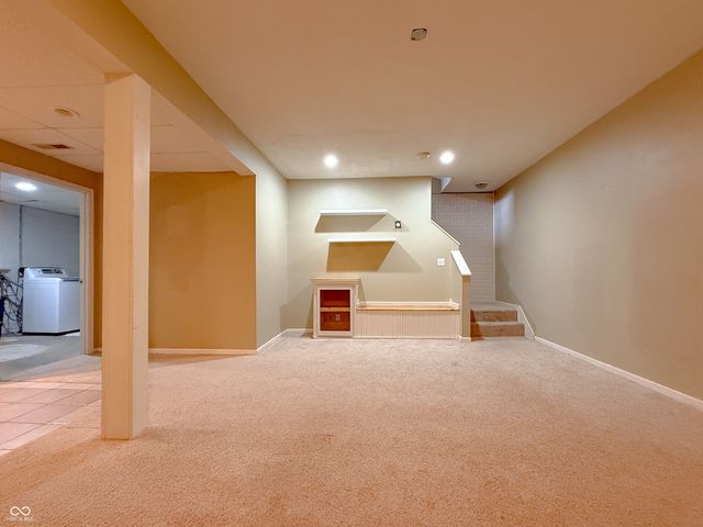 2137 Shiloh Drive, Columbus, IN 47203