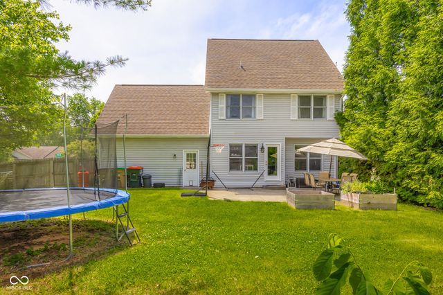 2137 Shiloh Drive, Columbus, IN 47203