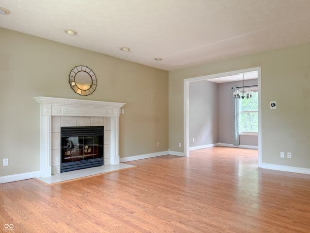 2137 Shiloh Drive, Columbus, IN 47203