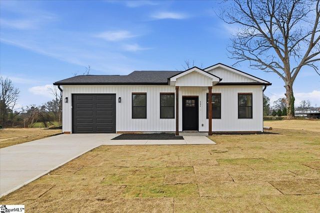 740 Mayo Road, Cowpens, SC 29330