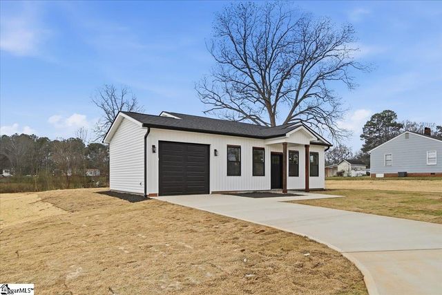 740 Mayo Road, Cowpens, SC 29330