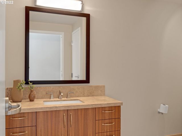 1221 Sw 10TH Ave 1804, Portland, OR 97205